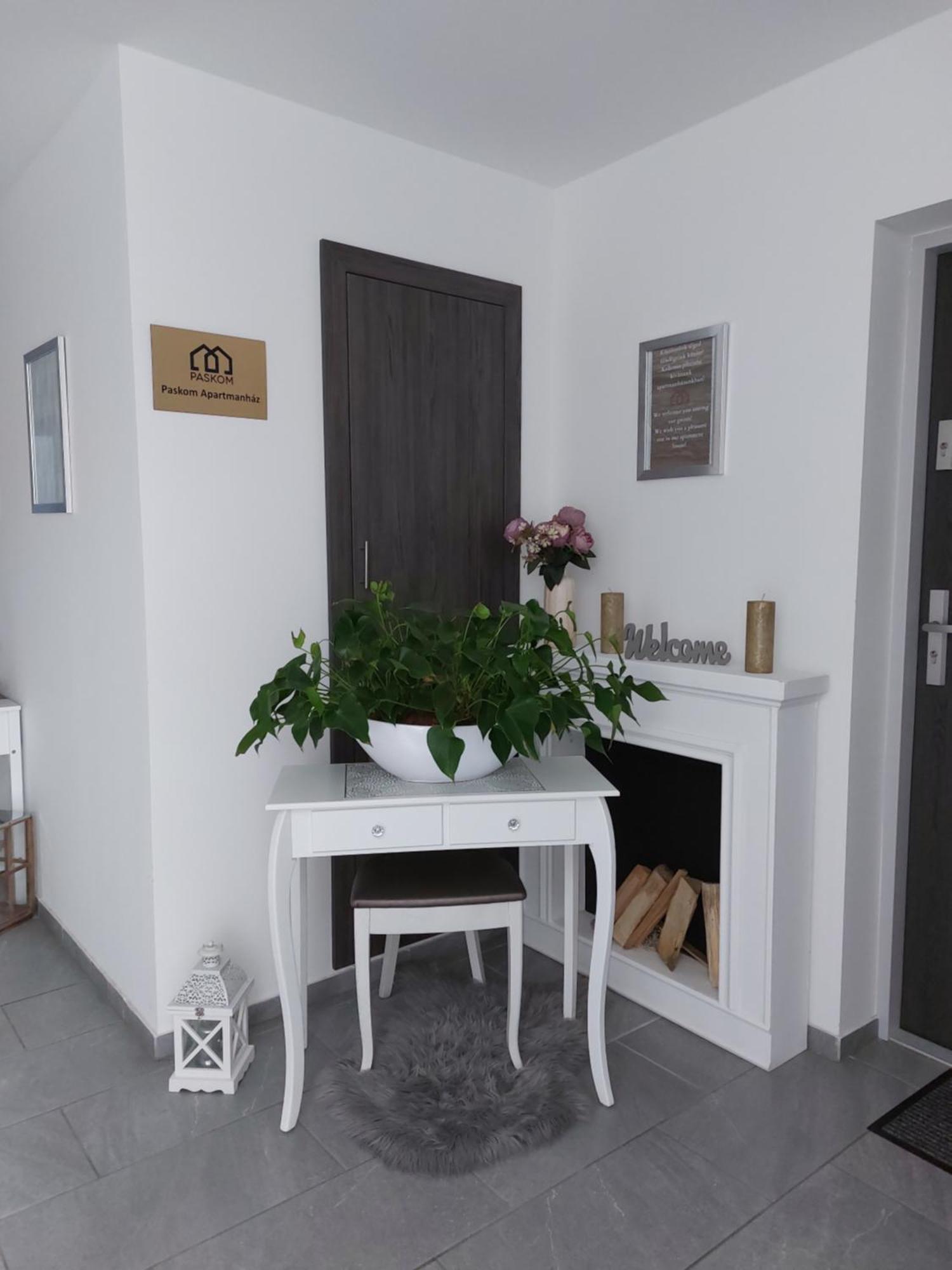 Paskom Apartmanhaz Nyergesujfalu Exterior foto